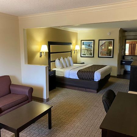 Best Western Inn & Suites Byron Exterior foto